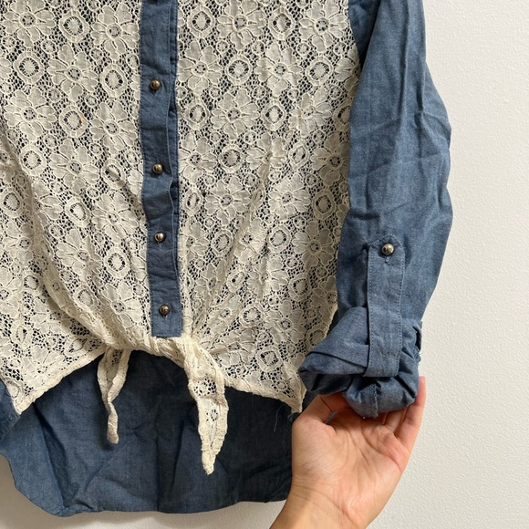 Charlotte Russe Combination Lace Chambray Button Down Shirt S - Picture 3 of 5